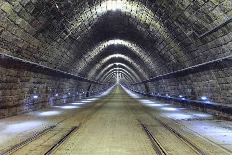 Zugtunnel Fototapete wallpaper mural