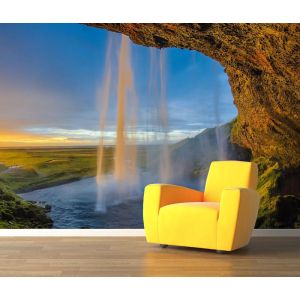 Wasserfall aus einer Höhle Fototapete